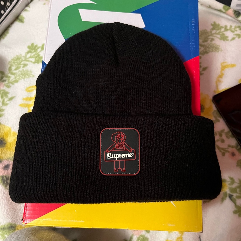 Supreme Refrigiwear Beanie Dog Red Black